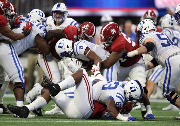 Alabama nose tackle D.J. Dale
